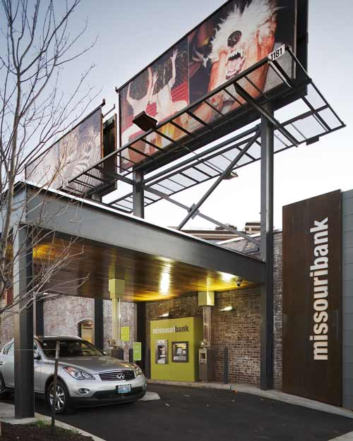 MO-Bank-Drive-Thru_531608-web